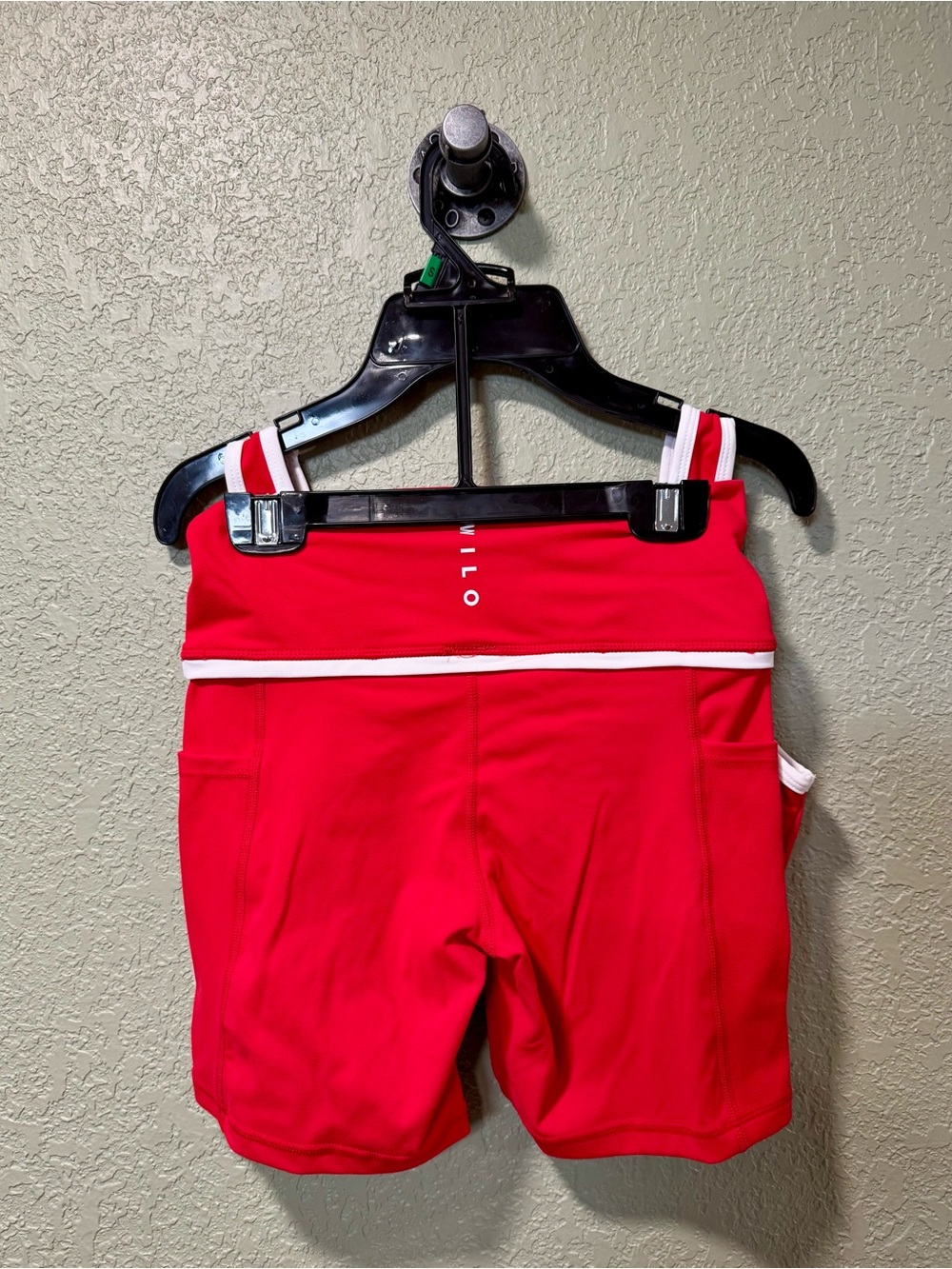 Wilo Women’s Red Tank Style Sports Bra with White Trim & Biker Shorts SET NWT S - Picture 4 of 6